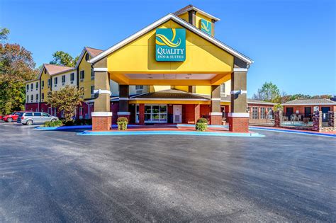 quality inn & suites huntsville research park area